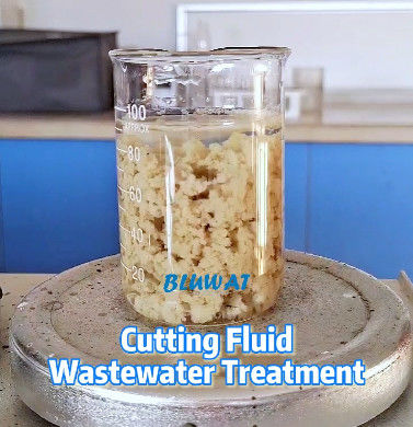 satın al Kesme Sıvısı Su Renk Açıcı Madde Atıksu Arıtma Polialüminyum Klorür çevrimiçi üretim